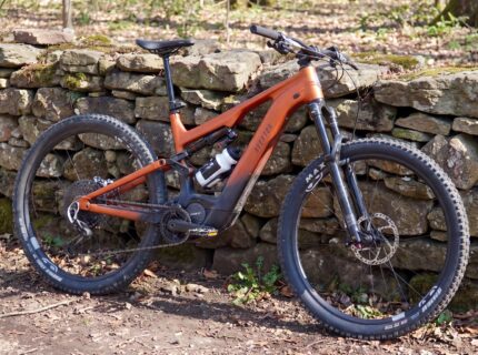 limitowany emtb Aventon Current LTD
